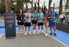 Foto di gruppo della premiazione del torneo "Road to Roma" di doppio misto